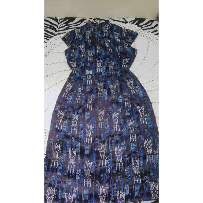 Sườn xám size L thanh lý dưới 55kg. chất gấm