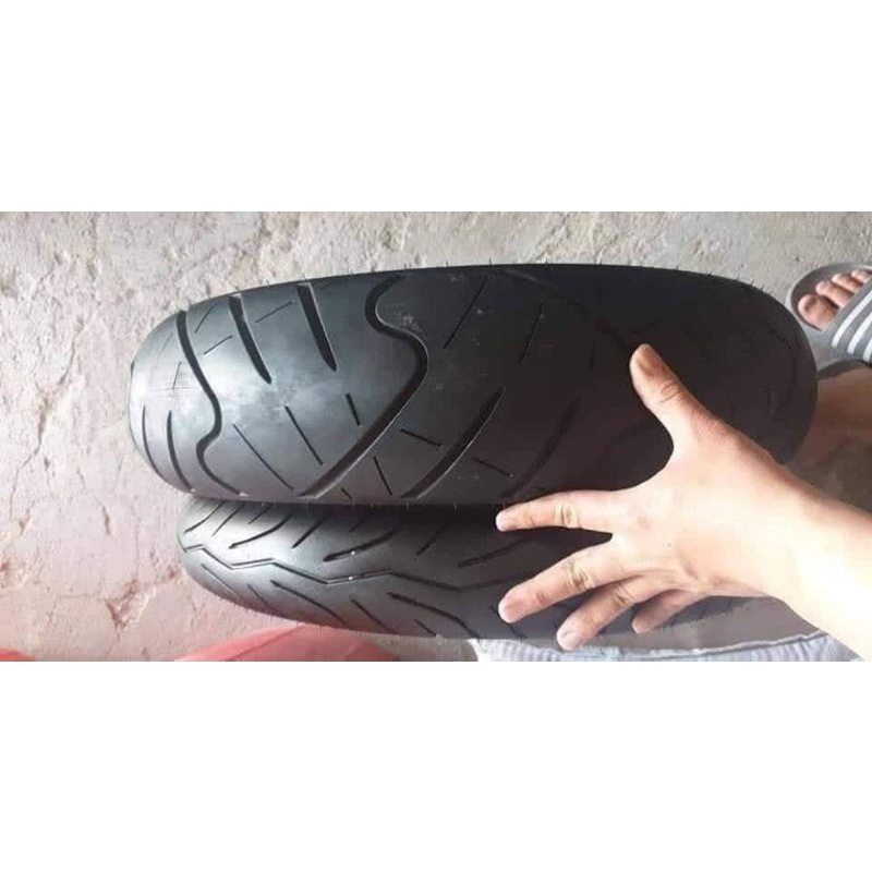 Vỏ lốp xe máy hàng chính hãng dành cho mâm 17. kích thước từ 70... đến...140 hàng cũ tháo xe giá rẻ