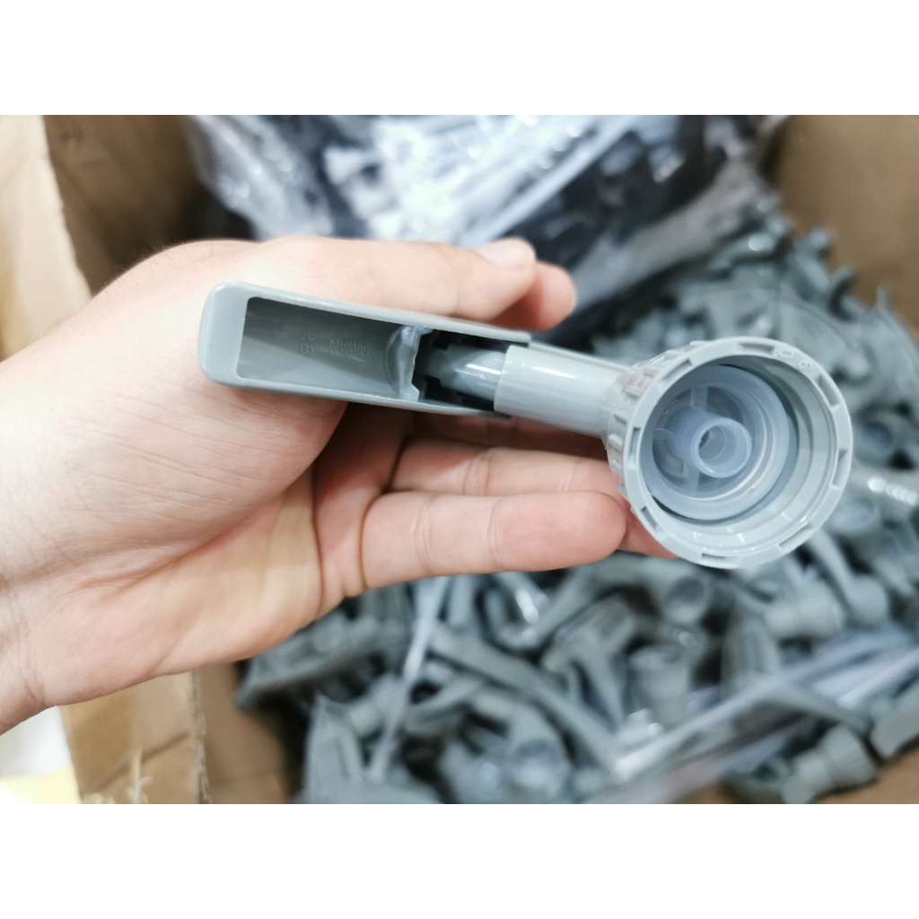 Đầu Vòi Xịt Taiwan Thay Thế Cho Bình Xịt Hóa Chất Chăm Sóc Xe