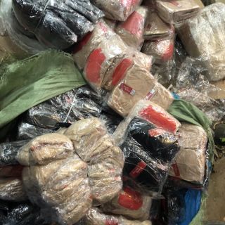 QUẦN LÓT ĐỘN MÔNG VÀ HÔNG NỮ