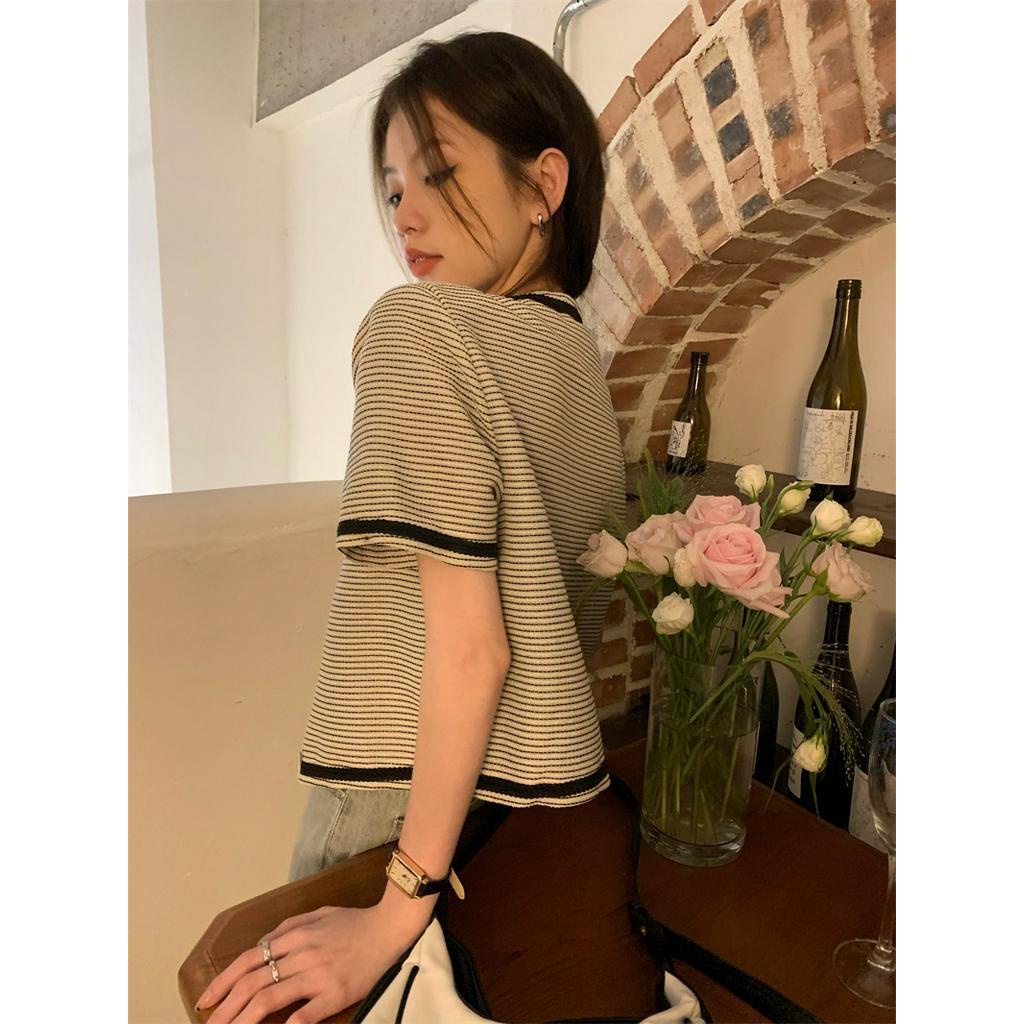 Áo Khoác Nữ Cổ Tròn Ngắn Tay Phong Cách Pháp Cổ Điển 53313