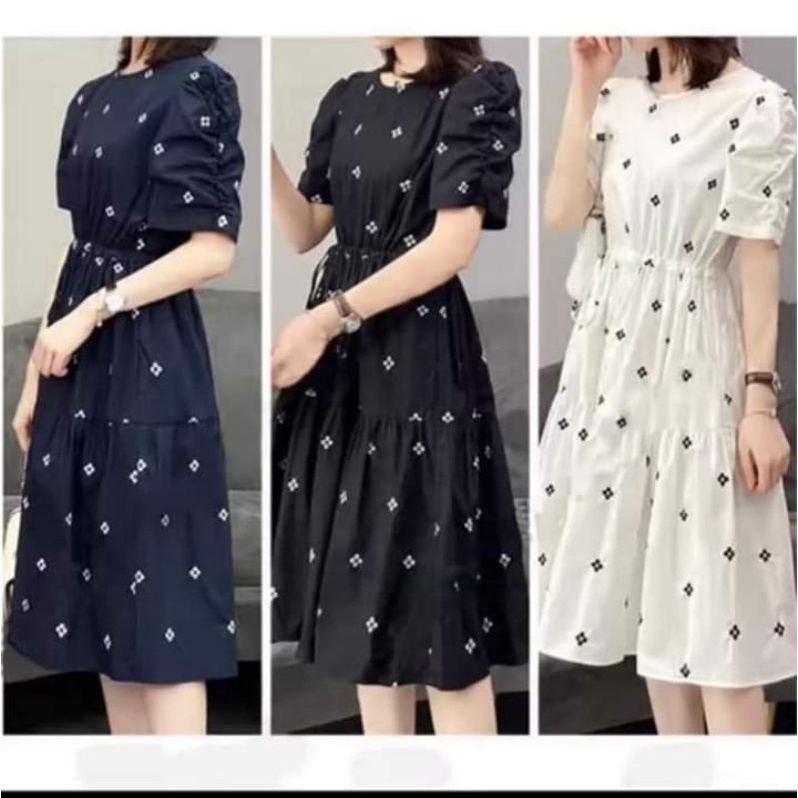 Đầm tiểu thư dáng basic hoa in