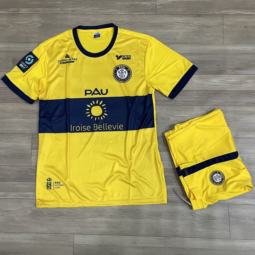Bộ quần áo bóng đá PauFC vàng in tên Quang Hải JP