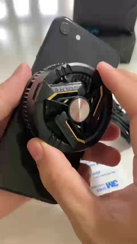 Quạt tản nhiệt điện thoại GT28 gaming dành cho điện thoại di động mạnh mẽ và đáng tin cậy | BigBuy360 - bigbuy360.vn