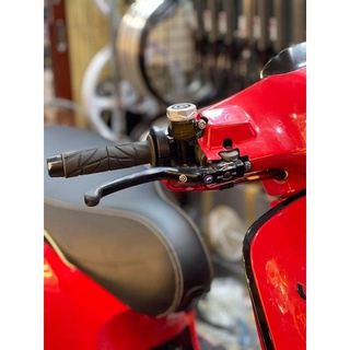 Bình dầu brembo khói