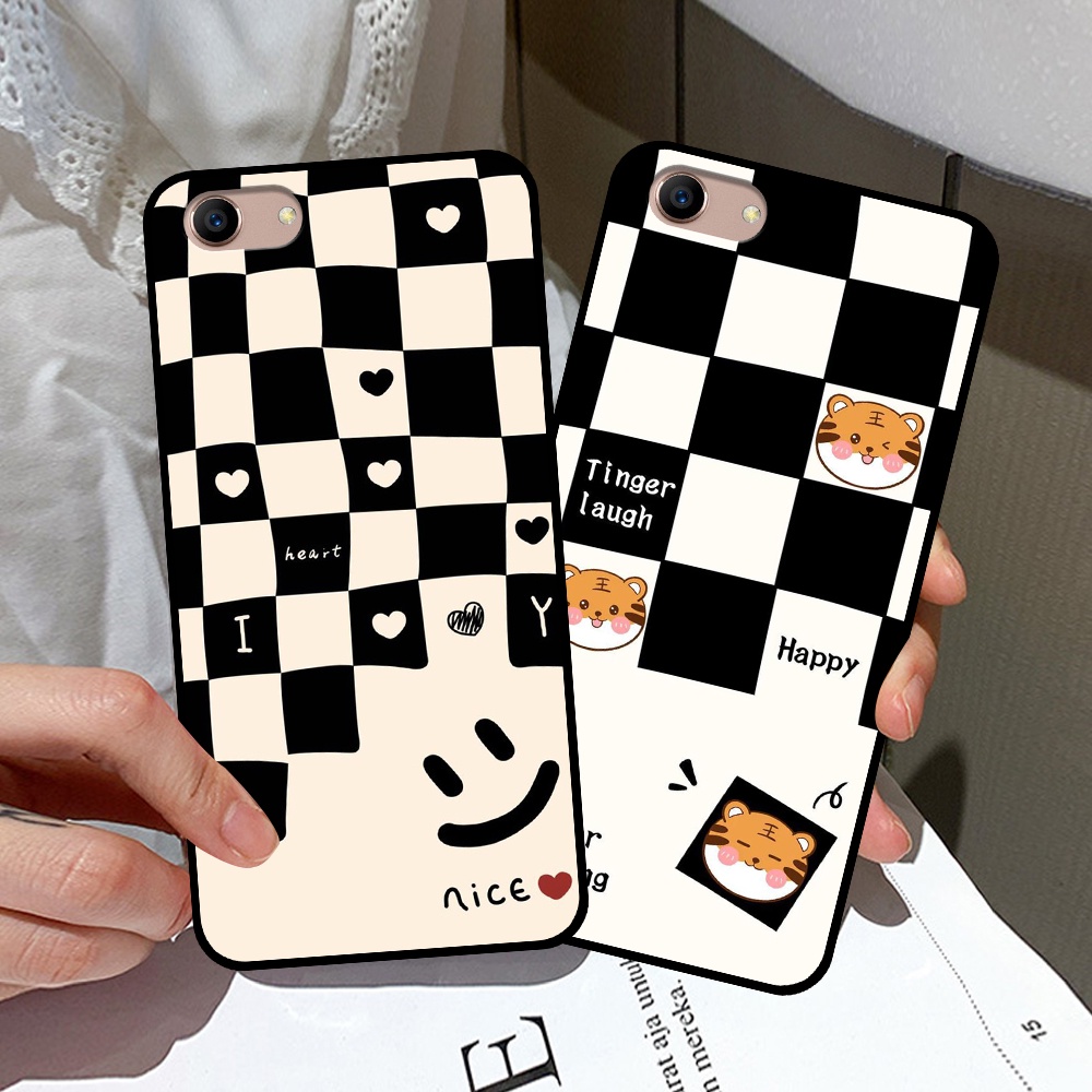 Ốp Oppo A83 in hình sọc caro, họa tiết đen trắng dễ thương