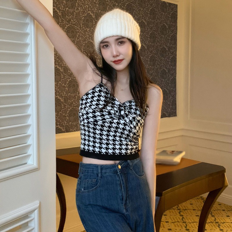 Áo Croptop Hai Dây Cổ Chữ V Siêu Nhẹ Phong Cách Quyến Rũ Dành Cho Nữ