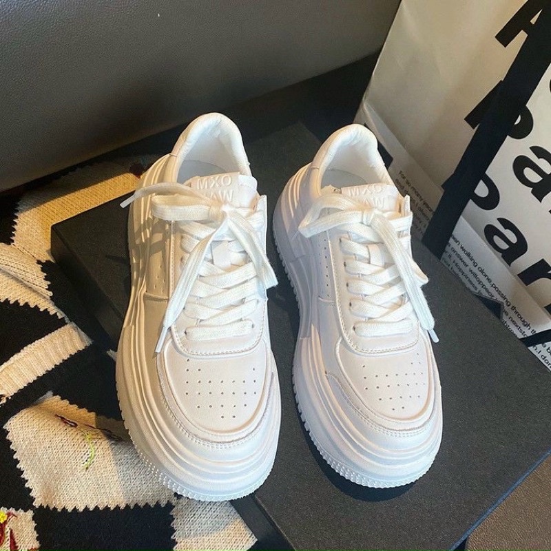 Giày thể thao màu trắng, Sneaker đế cao tone dáng - PinkOri