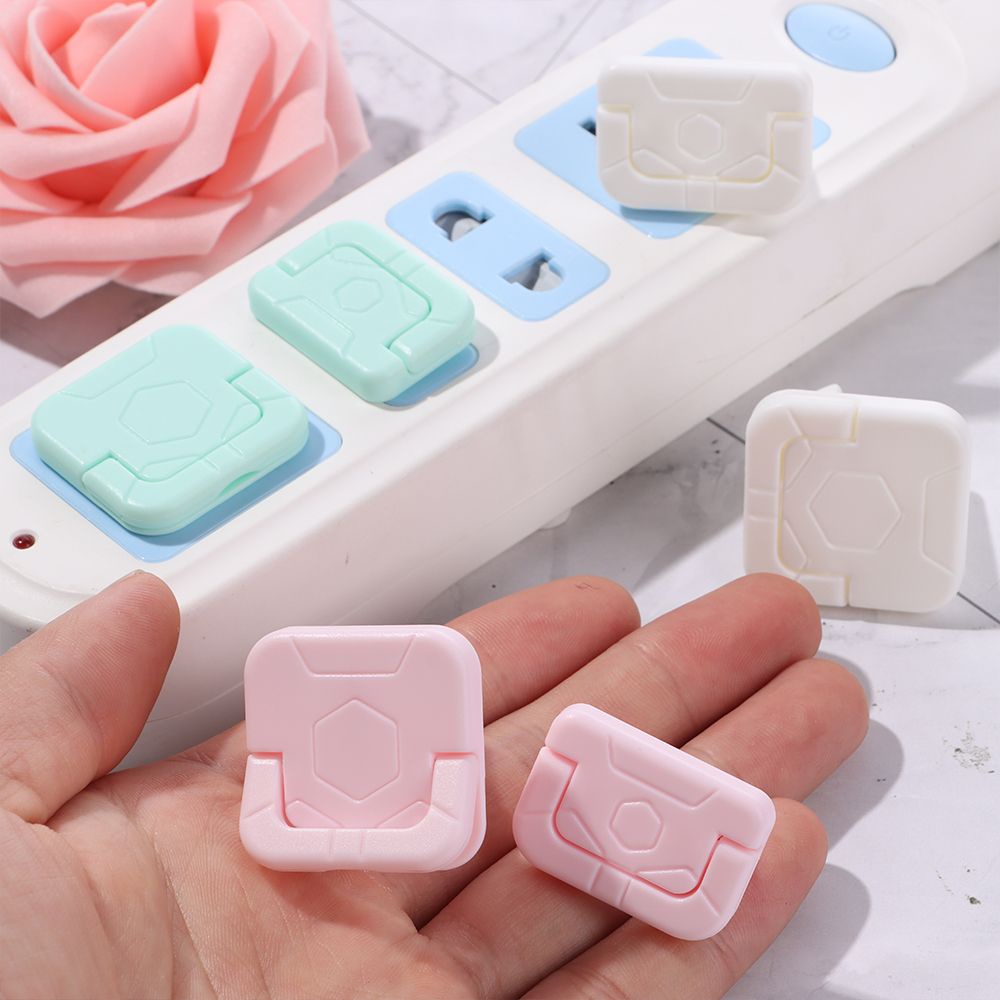 Phích cắm bảo vệ an toàn cho bé khỏi ổ cắm điện dễ lắp đặt Mihan1