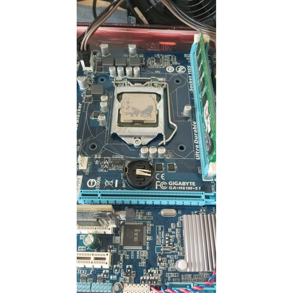 Main Gigabyte H61M-DS2