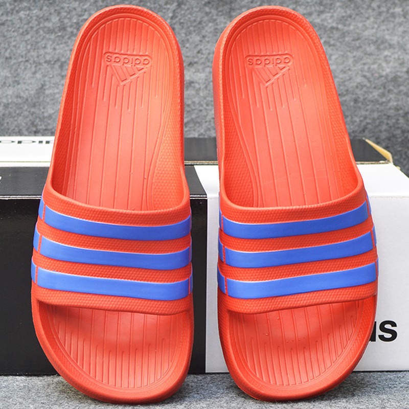 Adidas Duramo màu đỏ sọc xanh dương