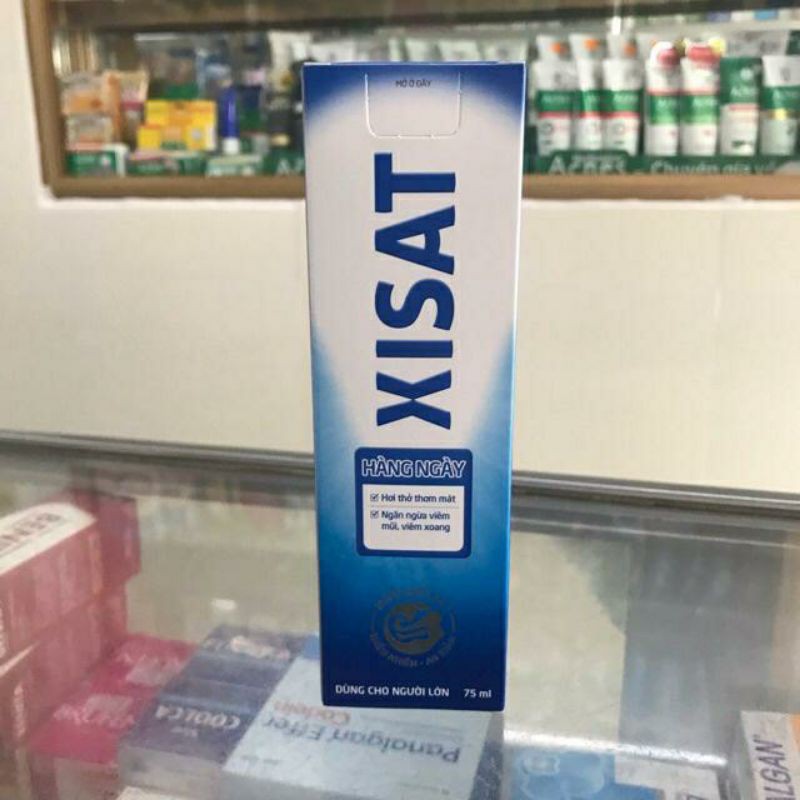 Nước biển sâu xịt mũi Xisat 75ml - trẻ em, người lớn và viêm mũi