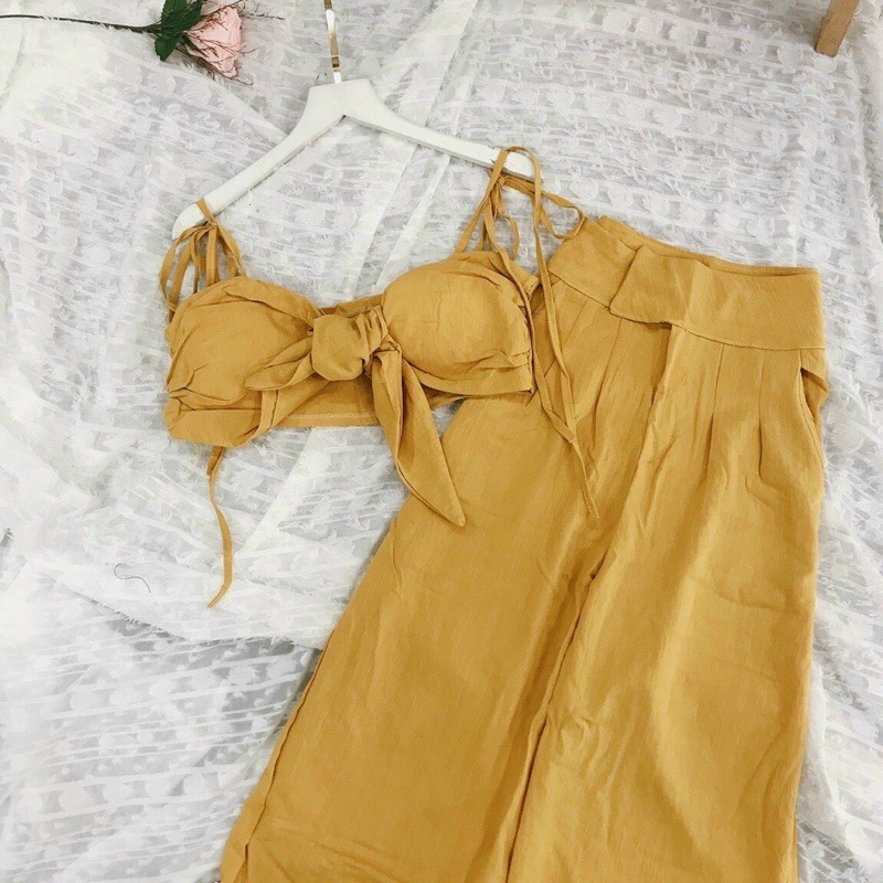 ẢNH THẬT TRẢI SÀN - SET CROPTOP ĐŨI CỘT NƠ NGỰC VÀNG