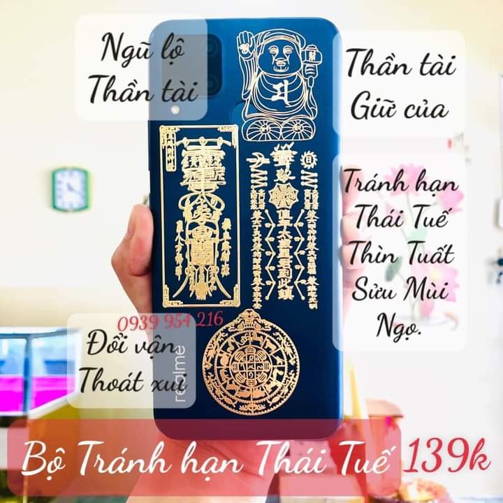 Lá dán T.H.Ầ.N T.À.I giữ của (Đã trì chú Decal linh phù dán điện thoại- GIÁ SỈ)