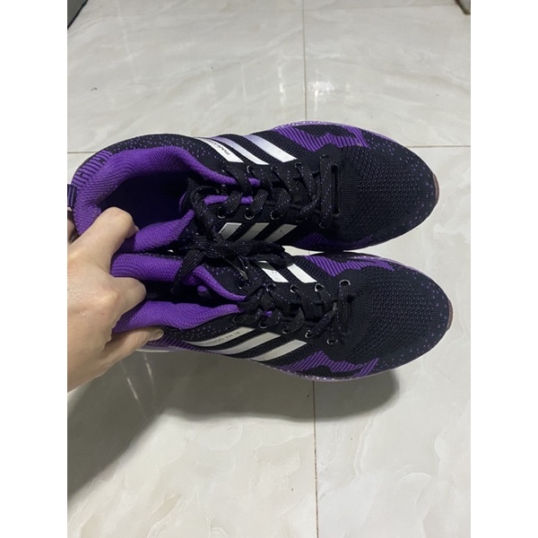 Giày thể thao hiệu si