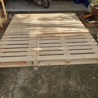 Giường pallet 1m8×2m gỗ thông rẻ
