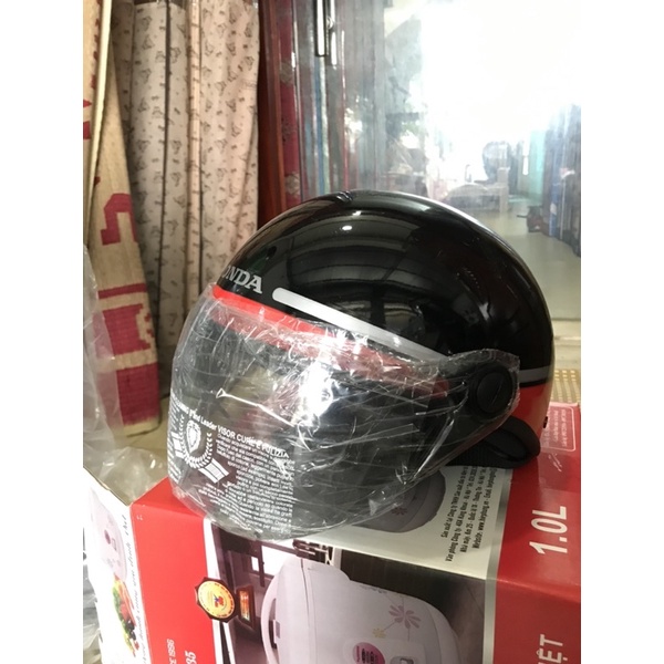 Mũ bảo hiểm Honda, yamaha nửa đầu có kính,có lưỡi