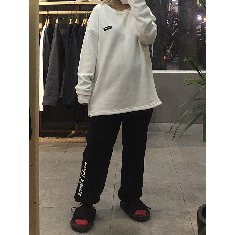 ÁO FUNKY LOGO SWEATER TRẮNG KEM | BigBuy360 - bigbuy360.vn