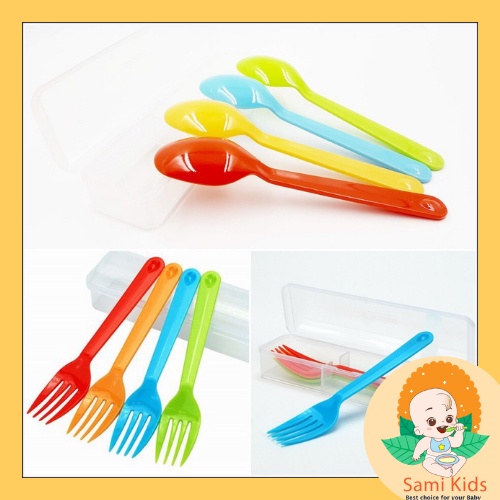 Inomata Nhật Bản- Sét 4 thìa/dĩa nhựa cho bé ăn dặm.