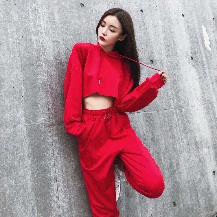 166B1 Set bộ thể thao áo croptop tay phồng và quần nỉ jogger siêu cá tính sporty girl