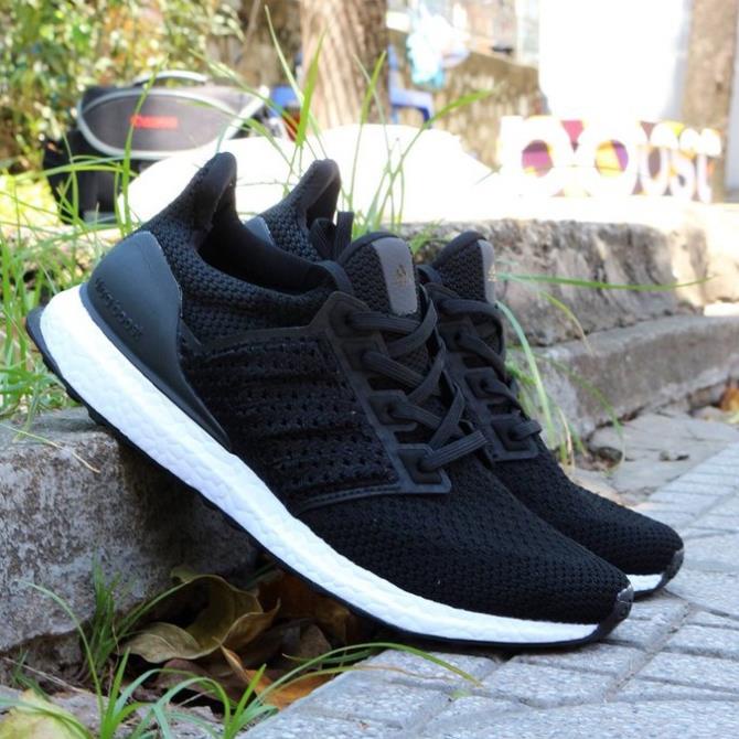 Xả Xả Giày Sneaker Nam Nữ Ultraboost 5.0 đen (fullbox+freeship) Rẻ Vô Địch 2020 new 🍀 Xịn L * . 👞