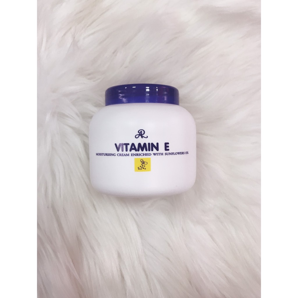 Kem massage mặt vitamin e nắp xanh