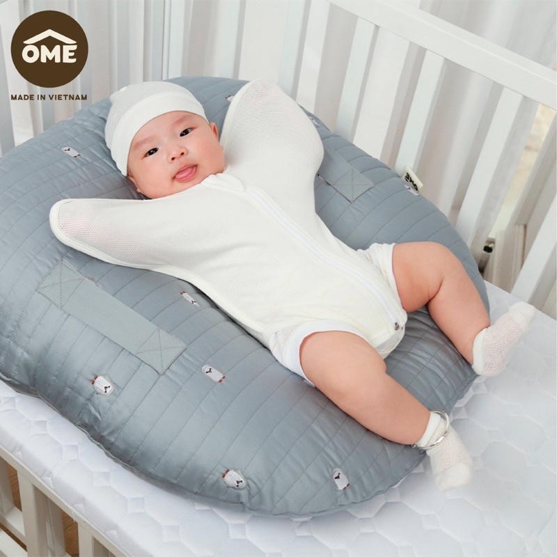 Kén ngủ hở chân Ome chống giật mình. Nhộng cộc Ome vải thở [ babyboo]