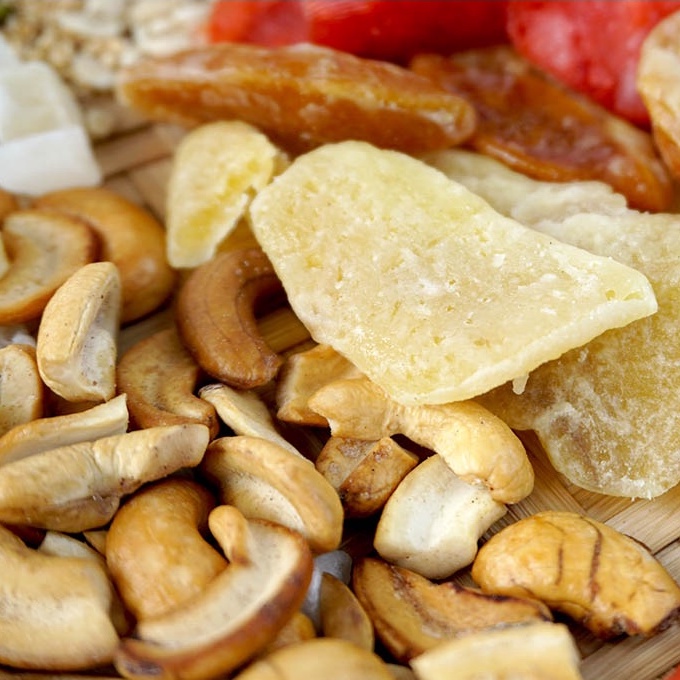 sét nguyên liệu làm nhân bánh Trung thu loại 1kg thật dễ dàng, đầy đủ, làm được 10 chiếc bánh thập cẩm, thơm ngon, combo