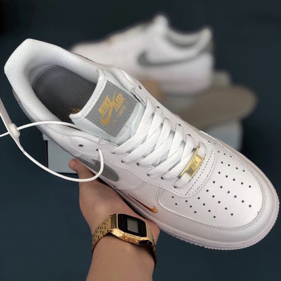 Giày thể thao air force 1 vệt xám logo vàng , Giày Sneaker AF1 vệt xám thêu vàng nam nữ dễ phối đồ 2022 full box bill