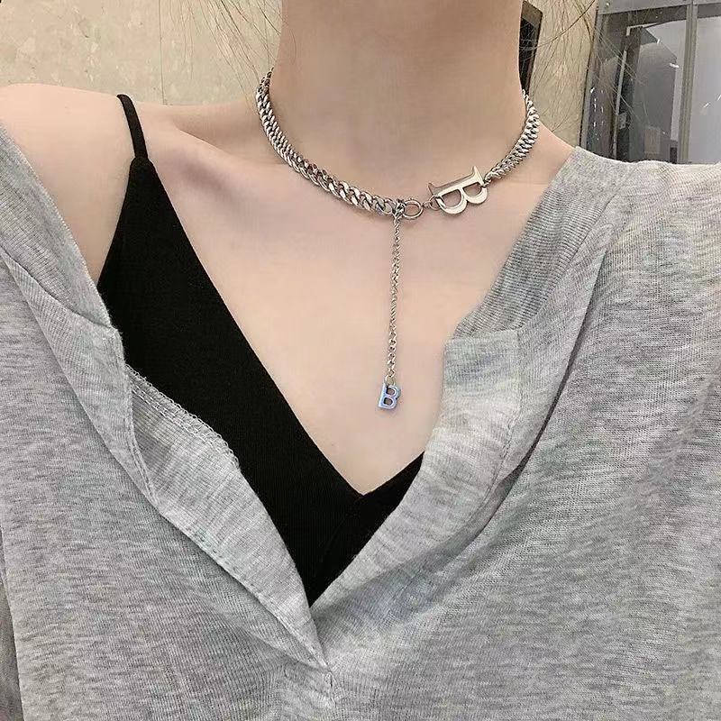 Vòng cổ Thép Titan Mặt Chữ B Thời Trang