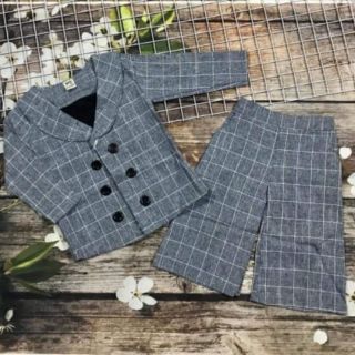 Bộ vest kèm ao thun đen diện têt cho be gái(vannavi)