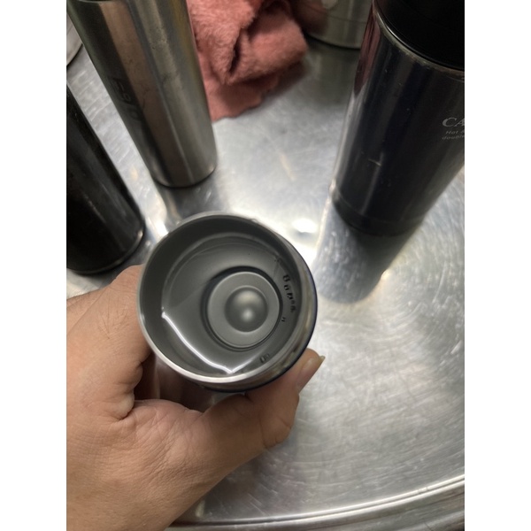 Bình trữ cafe Nhật siêu di động cho tài xế và người bận rộn.