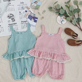 Set hai dây kẻ caro vải đũi mát cho bé