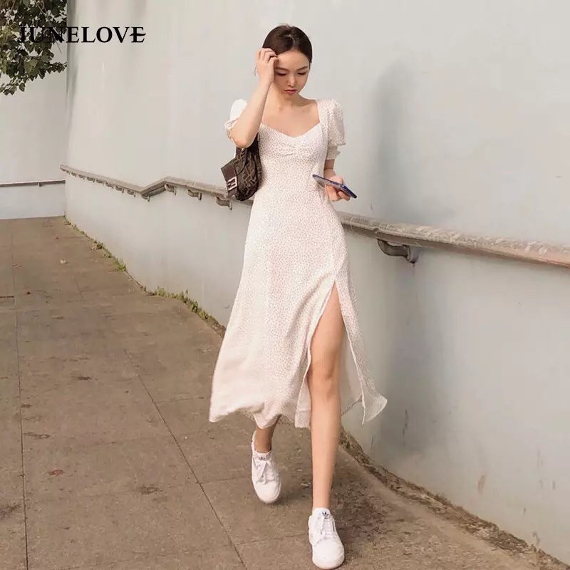 Đầm Bi Trắng Xẻ Tà Dáng Dài