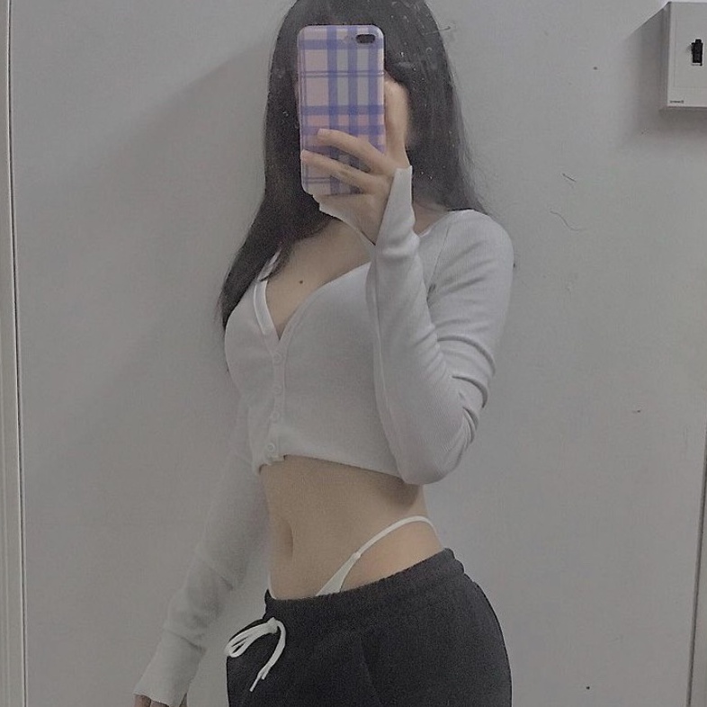 Áo croptop tay dài nút cài 3 màu , áo thun gân ôm body khoe eo co giãn tốt trơn phong cách ulzzang