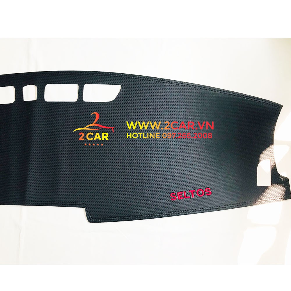 Thảm taplo da cacbon xe Kia Seltos 2020- 2021 vân da carbon cao cấp