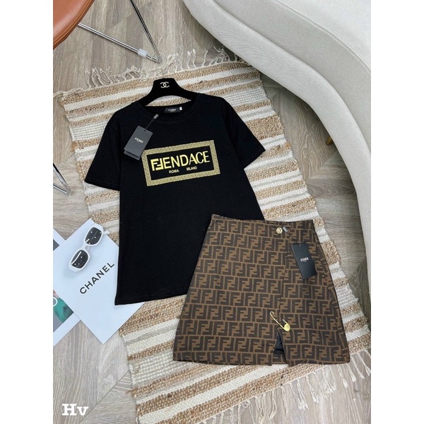 Set áo phông chân váy xẻ