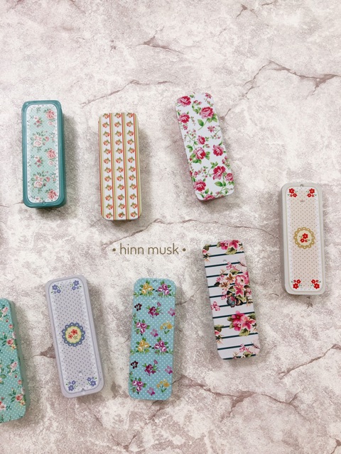 Hộp sắt đựng kim khâu  B1