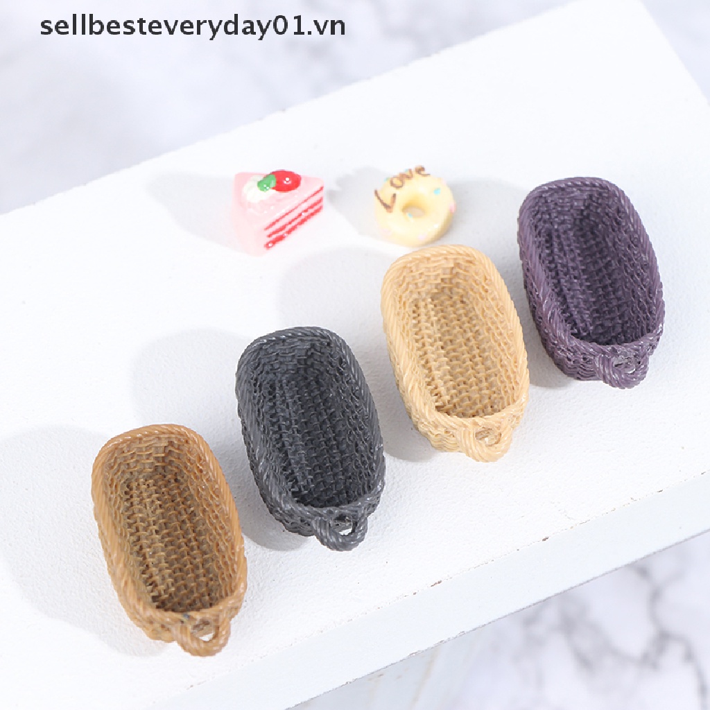 Giỏ đựng bánh mì trang trí nhà búp bê tỉ lệ 1:12