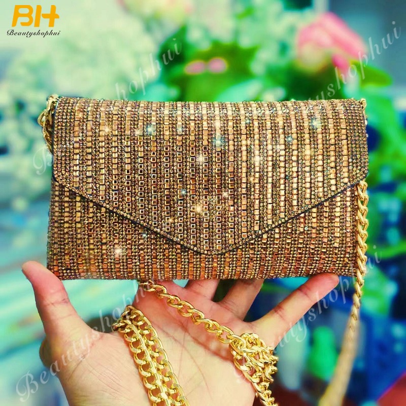Túi Xách Đính Đá Phối Dây Xích Thời Trang 2022 Dành Cho Nữ