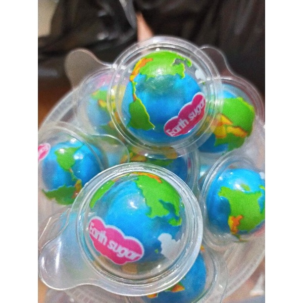 Lẻ  1v dẻo mắt cao su có nhân đủ loại thơm ngon.