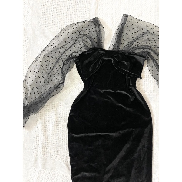 ❌❌ĐẦM NHUNG NƠ NGỰC PHỐI TAY LƯỚI