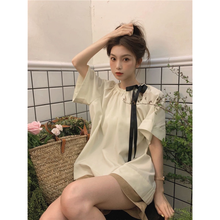 Áo Kiểu Tay Ngắn Phối Dây Cột Thời Trang Trẻ Trung