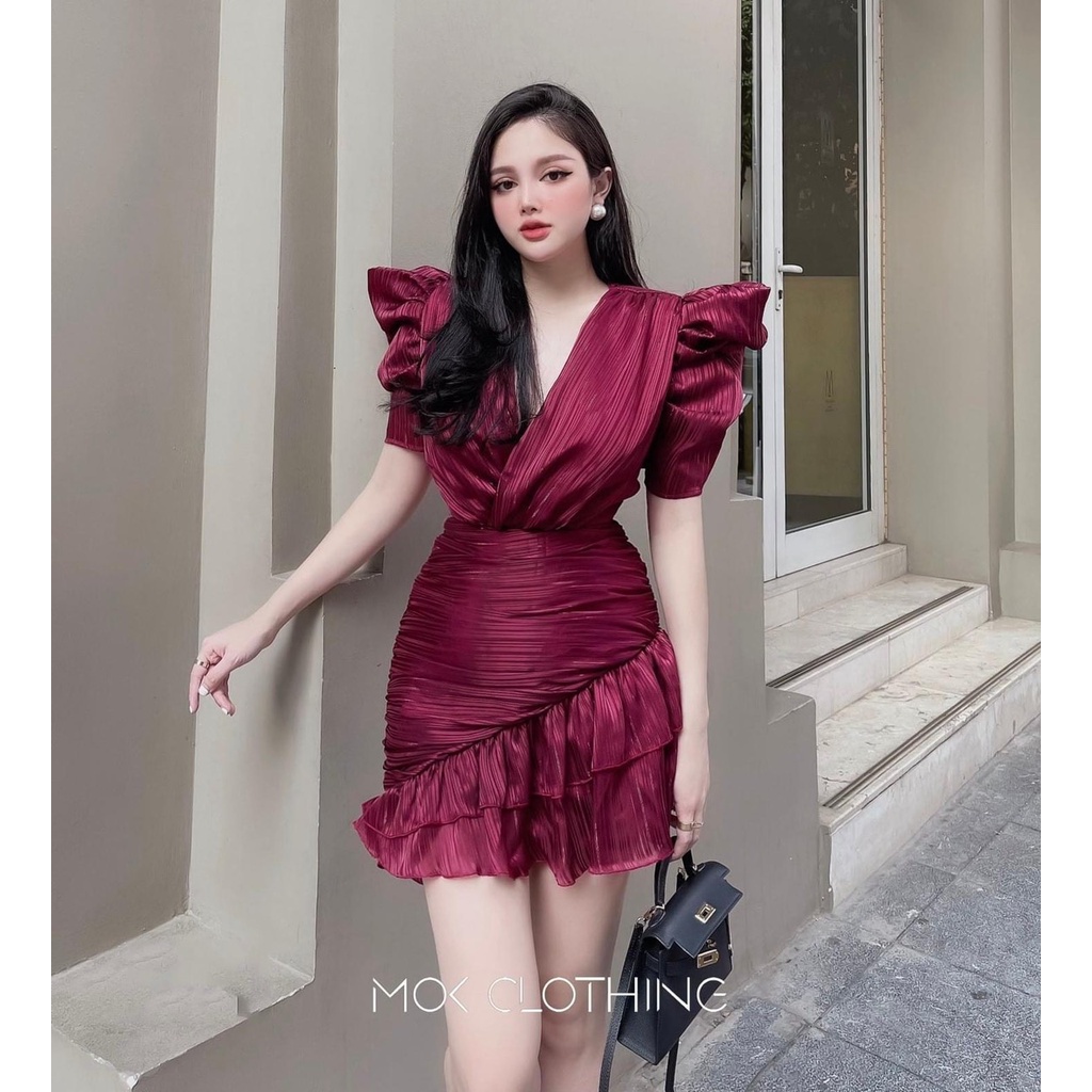 Đầm Tay Phồng Cổ V Đuôi Cá Tầng Sang Chảnh Điệu Đà D111 (TÁO ĐỎ BIGSIZE 55-90KG) 🍎🍎🍎