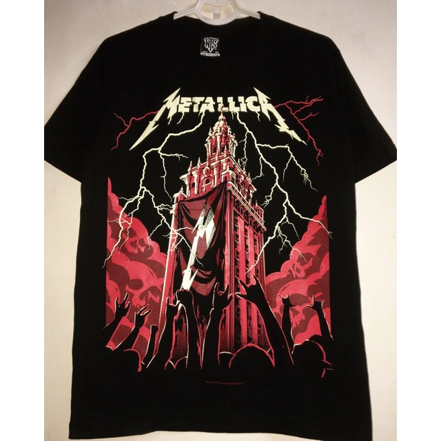 Áo Metallica còn size M