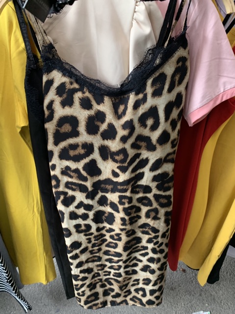 VÁY XUÔNG BÁO 2 DÂY VIỀN REN MS11029 | BigBuy360 - bigbuy360.vn