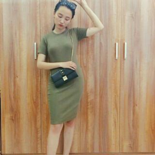 Váy body cộc tay 124 STORE