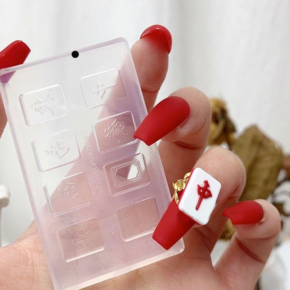 Khuôn Tạo Hình Móng Tay 3D Chuyên Dụng Cho Salon