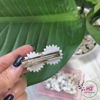 Kẹp tóc 2 hoa cúc