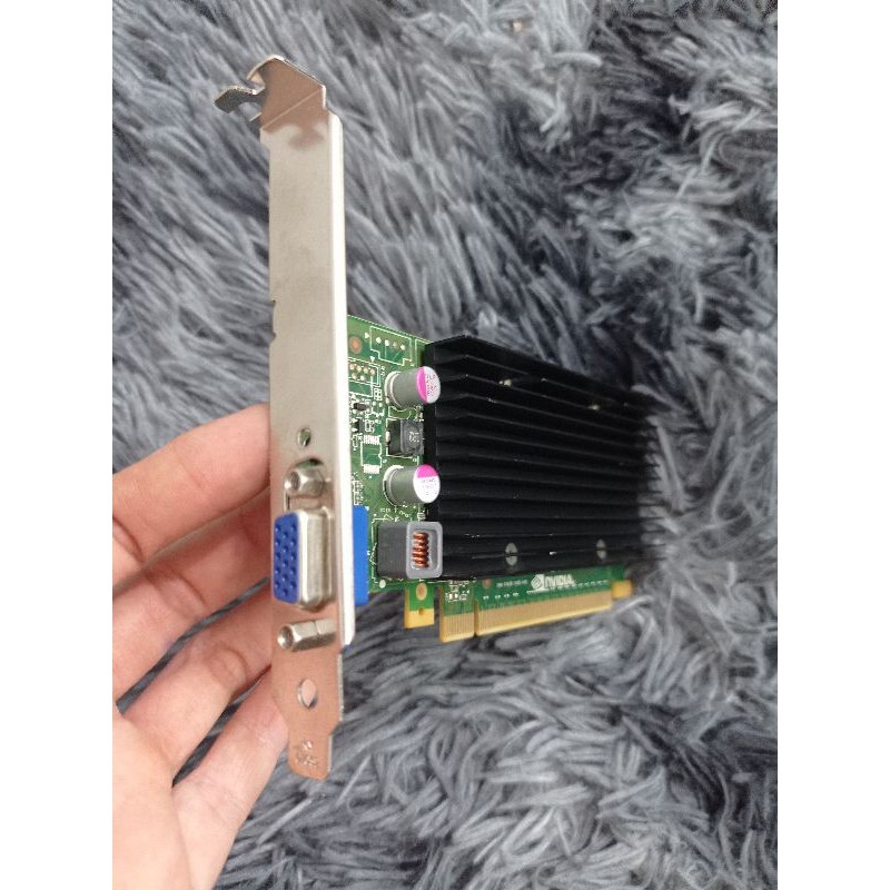 card màn hình NVIDIA Quadro NVS 300 512MB GDDR3